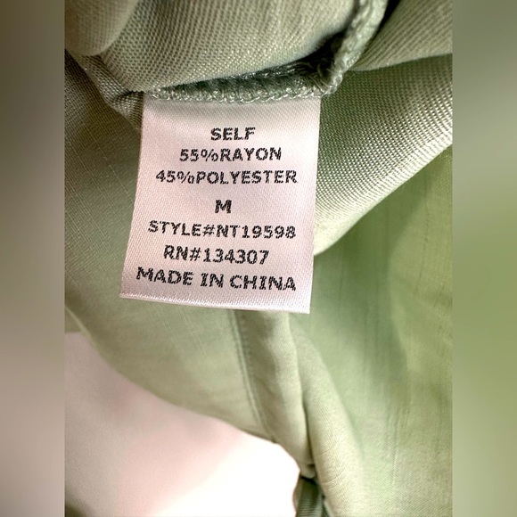 Urban Outfitters Lumiere Sage Crop Hoodies in Medium. New with tag - Picture 7 of 7